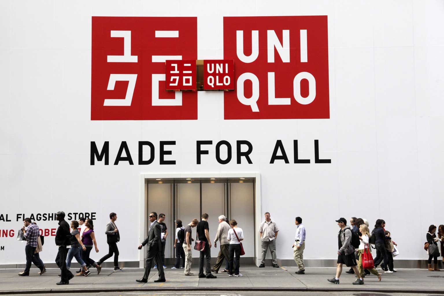 tai-sao-uniqlo-lai-tro-thanh-hoi-chung